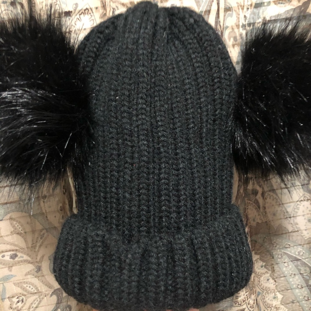 Minnie Ear Fuzzy Beanie